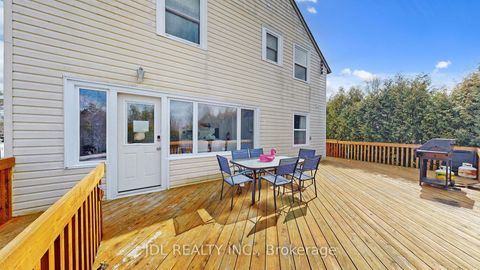 Photo 10 at 11 Red Robin Road, Historic Lakeshore Communities, Georgina