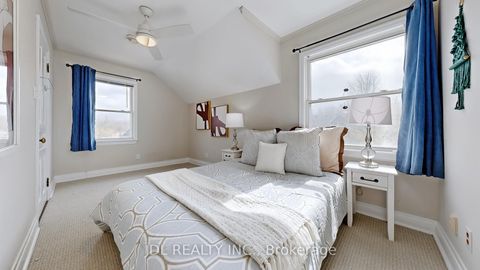 Photo 23 at 11 Red Robin Road, Historic Lakeshore Communities, Georgina
