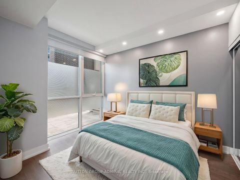 Photo 11 at 102 - 75 The Donway W, Don Mills, Toronto