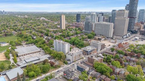 Photo 1 at 307 - 2 Edith Drive, Eglinton, Toronto