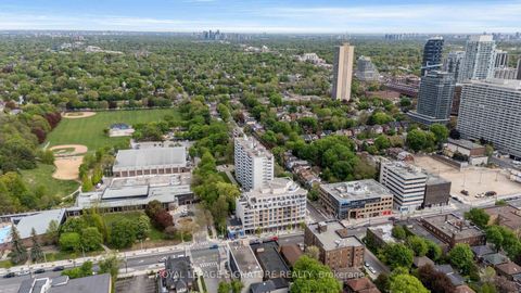 Photo 2 at 307 - 2 Edith Drive, Eglinton, Toronto