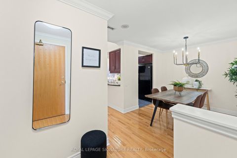 Photo 4 at 307 - 2 Edith Drive, Eglinton, Toronto