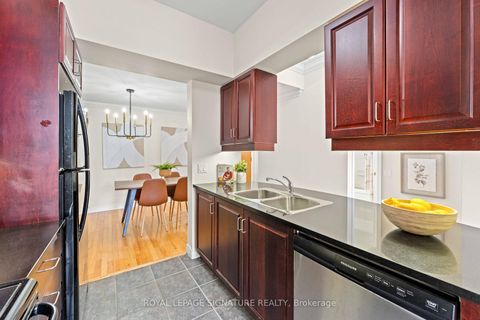 Photo 12 at 307 - 2 Edith Drive, Eglinton, Toronto