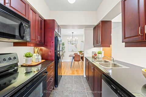Photo 13 at 307 - 2 Edith Drive, Eglinton, Toronto