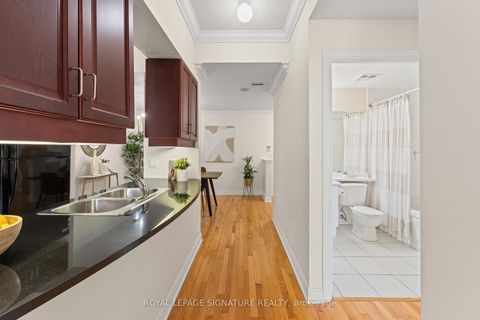 Photo 16 at 307 - 2 Edith Drive, Eglinton, Toronto