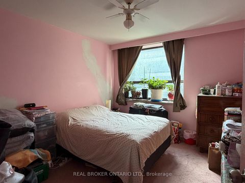 Photo 4 at 306 - 921 Midland Avenue, Eglinton East, Toronto