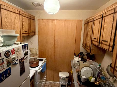 Photo 7 at 306 - 921 Midland Avenue, Eglinton East, Toronto