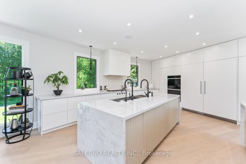 Photo 8 at 290 Kingscross Drive, King City, King