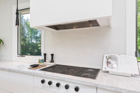 Photo 10 at 290 Kingscross Drive, King City, King