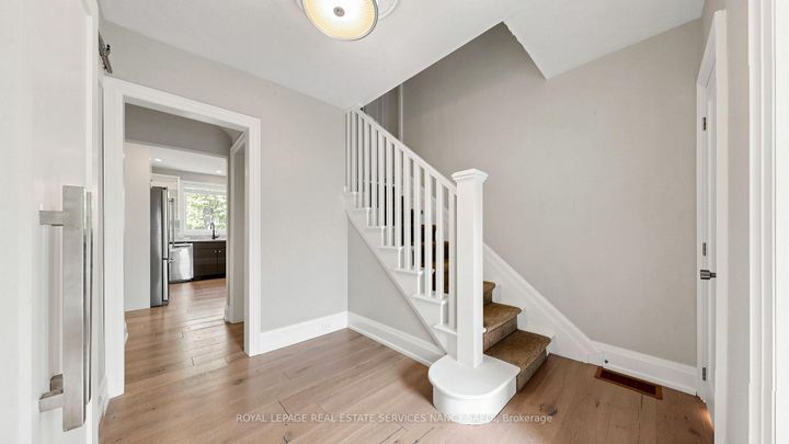 Photo 13 at 3 Oakwood Place, Westdale, Hamilton