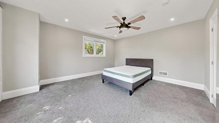 Photo 15 at 3 Oakwood Place, Westdale, Hamilton