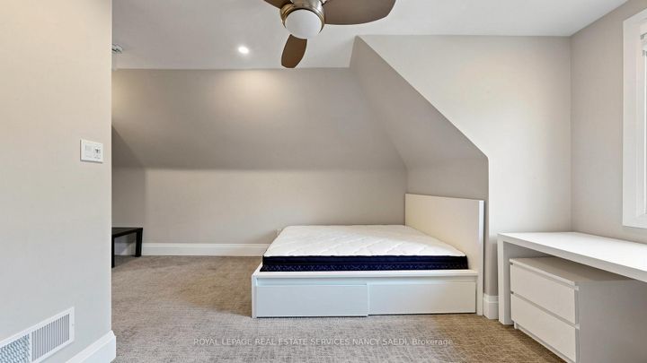 Photo 19 at 3 Oakwood Place, Westdale, Hamilton