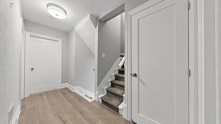 Photo 26 at 3 Oakwood Place, Westdale, Hamilton