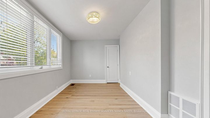 Photo 28 at 3 Oakwood Place, Westdale, Hamilton