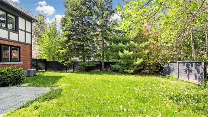 Photo 38 at 3 Oakwood Place, Westdale, Hamilton