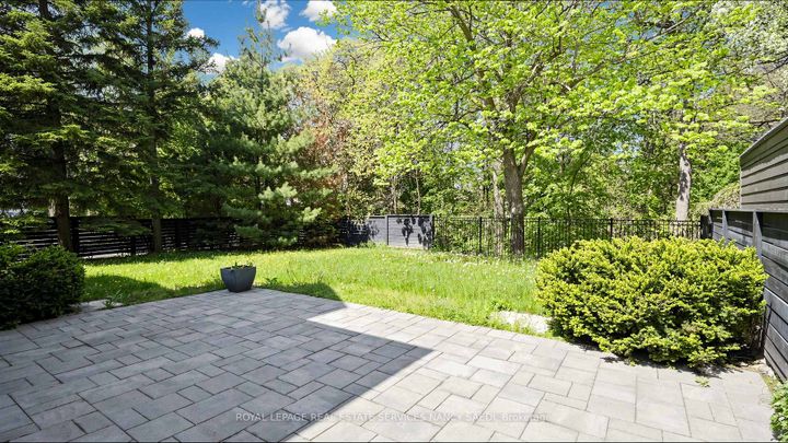 Photo 41 at 3 Oakwood Place, Westdale, Hamilton