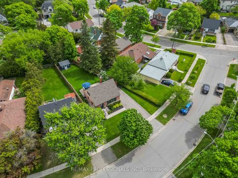 Photo 24 at 3 Snaresbrook Drive, Kipling, Toronto