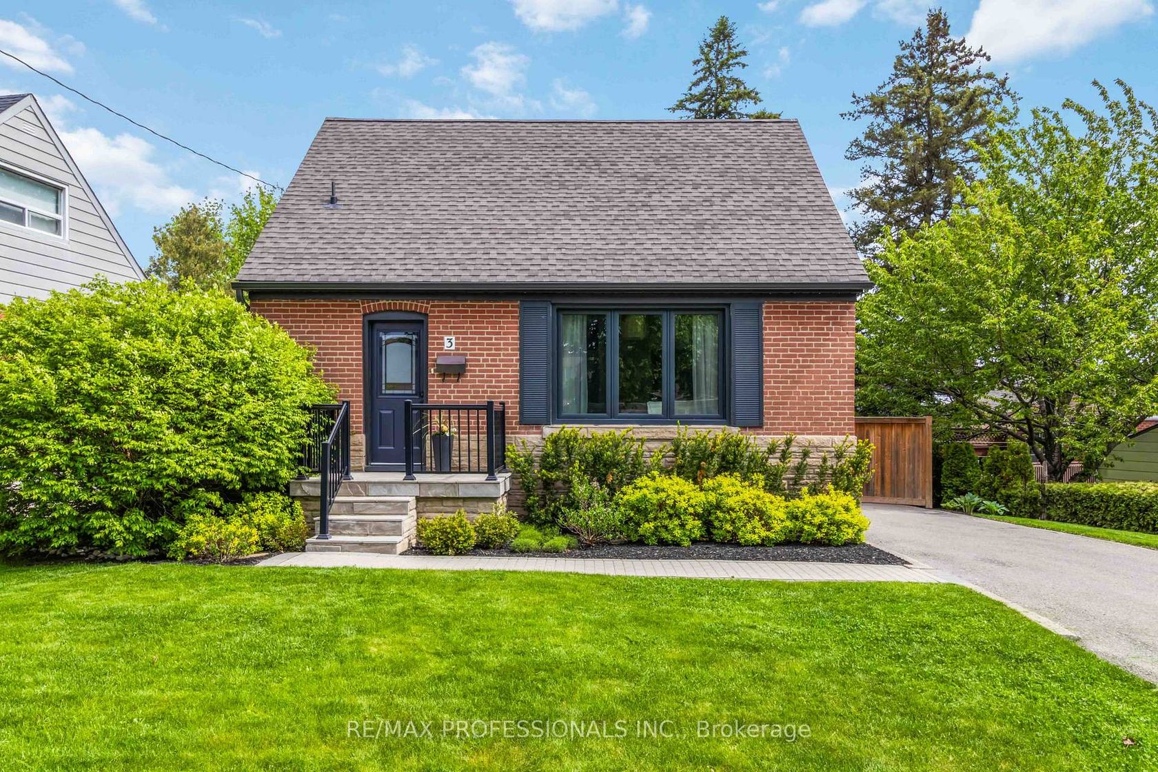 3 Snaresbrook Drive, Kipling, Toronto 