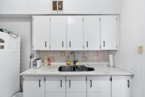 Photo 25 at 601 - 340 Dixon Road, The Westway, Toronto