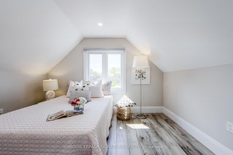 Photo 13 at 19 Schell Avenue, Belgravia, Toronto