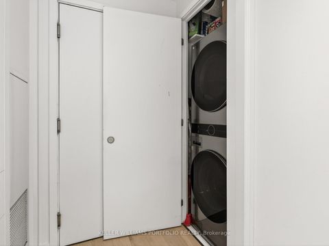 Photo 3 at 1713 - 103 The Queensway Avenue, Swansea, Toronto