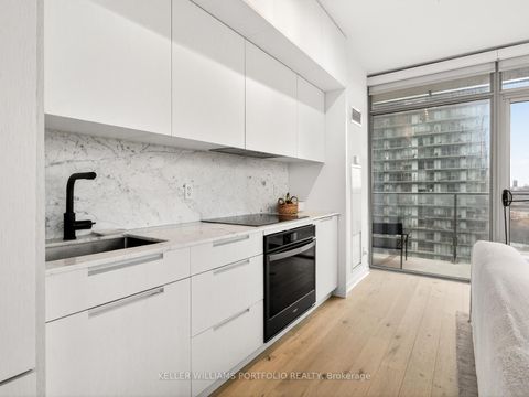 Photo 9 at 1713 - 103 The Queensway Avenue, Swansea, Toronto