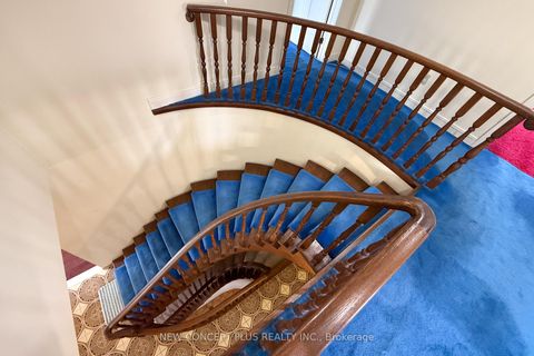 Photo 20 at 92 Charlton Boulevard, Newtonbrook West, Toronto