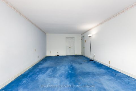Photo 29 at 92 Charlton Boulevard, Newtonbrook West, Toronto