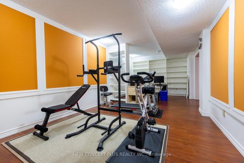 Photo 37 at 92 Charlton Boulevard, Newtonbrook West, Toronto