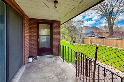 Photo 41 at 92 Charlton Boulevard, Newtonbrook West, Toronto