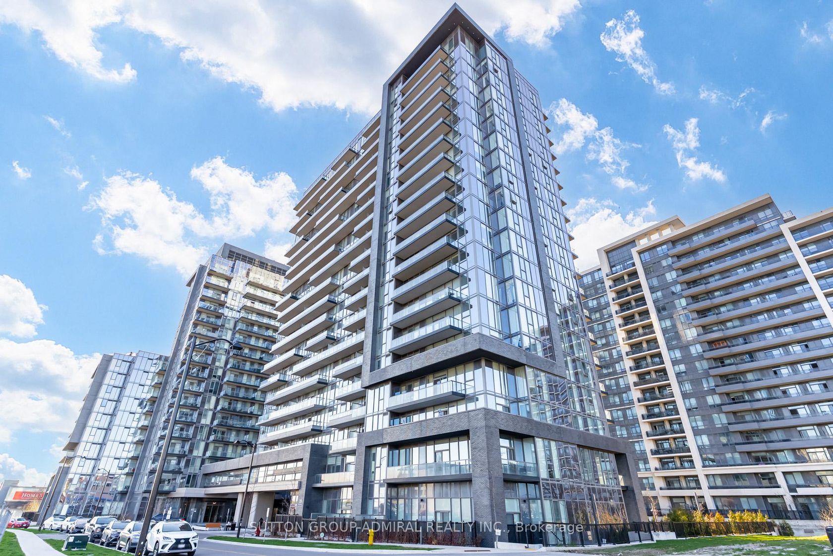 1010 - 20 Gatineau Drive, Beverley Glen, Vaughan photo 0