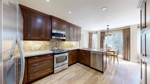 Photo 12 at 15 Beatty Crescent, Aurora Highlands, Aurora