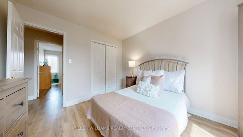 Photo 25 at 15 Beatty Crescent, Aurora Highlands, Aurora