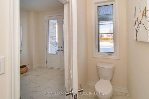 Photo 1 at 147 Dovedale Drive, Keswick South, Georgina