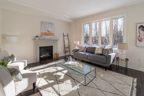 Photo 7 at 147 Dovedale Drive, Keswick South, Georgina