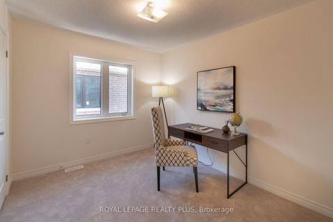 Photo 16 at 147 Dovedale Drive, Keswick South, Georgina
