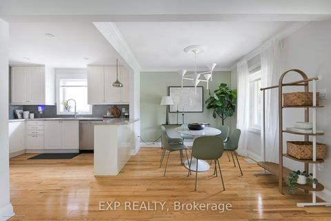 Photo 7 at 125 Treeview Drive, Alderwood, Toronto