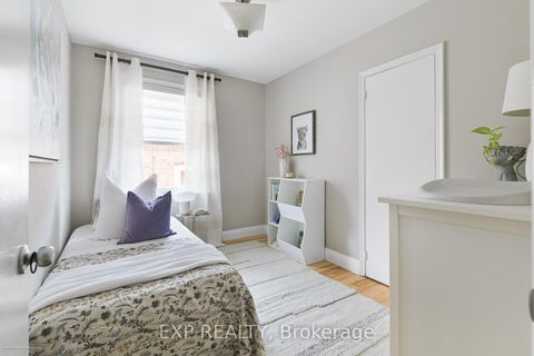 Photo 13 at 125 Treeview Drive, Alderwood, Toronto