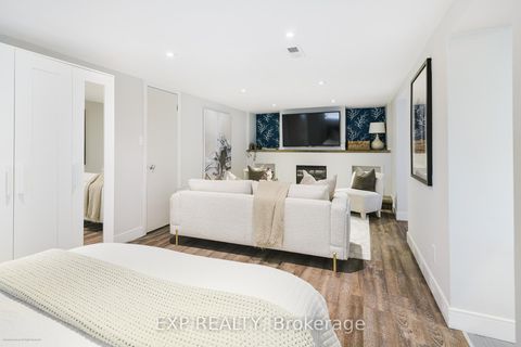 Photo 31 at 125 Treeview Drive, Alderwood, Toronto