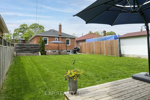 Photo 36 at 125 Treeview Drive, Alderwood, Toronto