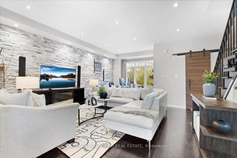 Photo 8 at 952 BRIMORTON Drive, Morningside, Toronto