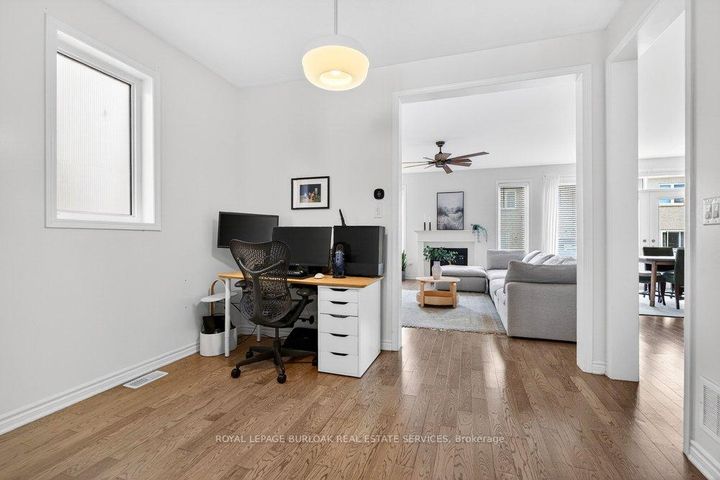 Photo 4 at 145 Stillwater Crescent, Waterdown, Hamilton