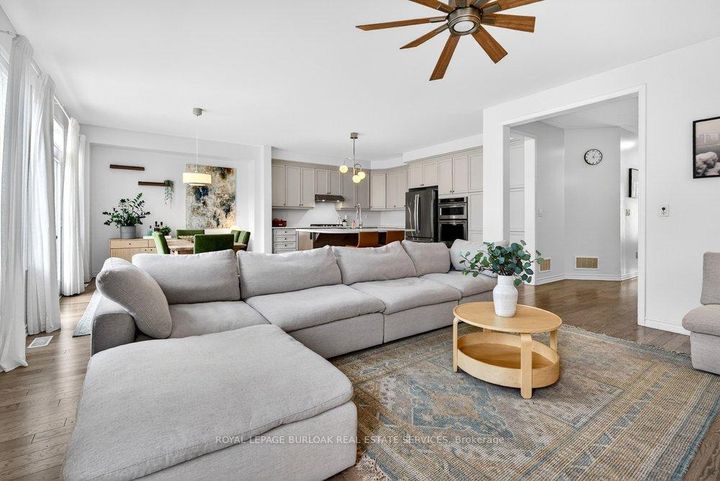 Photo 9 at 145 Stillwater Crescent, Waterdown, Hamilton