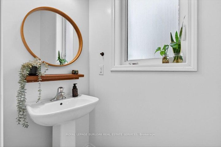 Photo 19 at 145 Stillwater Crescent, Waterdown, Hamilton