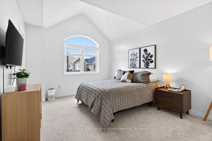 Photo 25 at 145 Stillwater Crescent, Waterdown, Hamilton