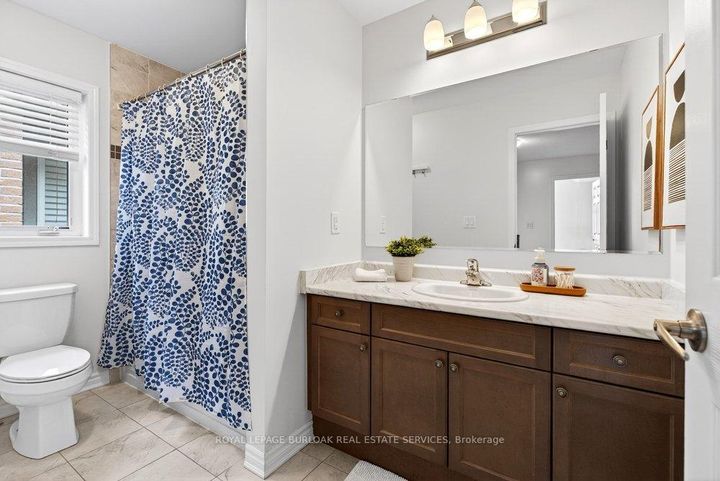 Photo 31 at 145 Stillwater Crescent, Waterdown, Hamilton