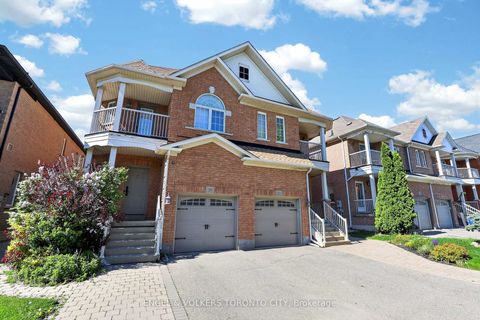 Photo 2 at 22 Ozner Crescent, Vellore Village, Vaughan