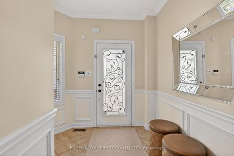 Photo 3 at 22 Ozner Crescent, Vellore Village, Vaughan