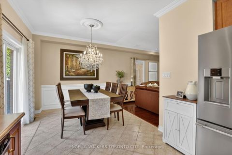 Photo 12 at 22 Ozner Crescent, Vellore Village, Vaughan