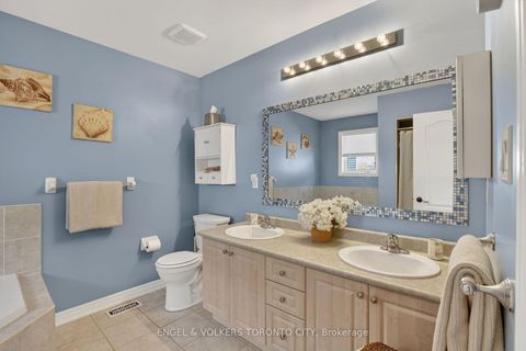 Photo 18 at 22 Ozner Crescent, Vellore Village, Vaughan